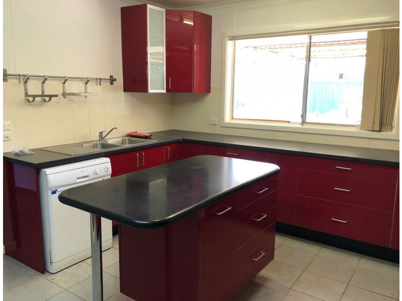 524 Lockyer Avenue, Paraburdoo WA 6754