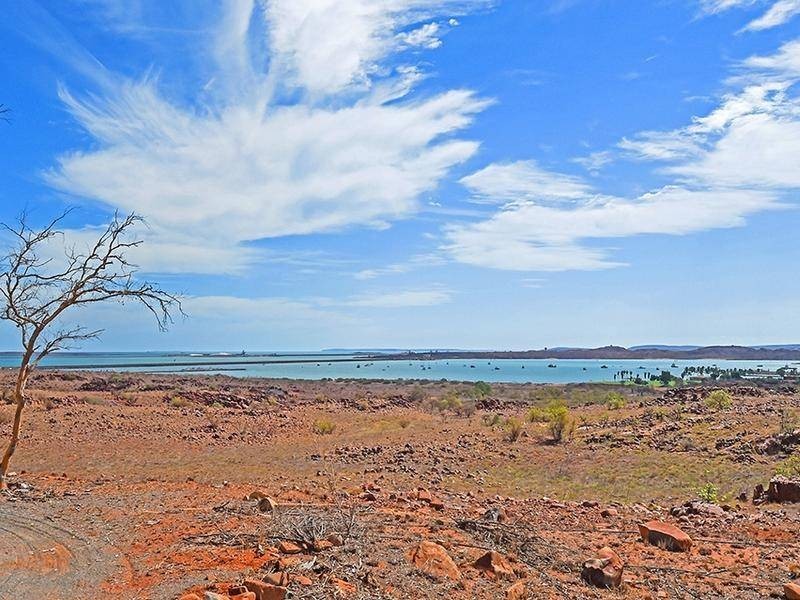 105 Hill Road, Dampier WA 6713