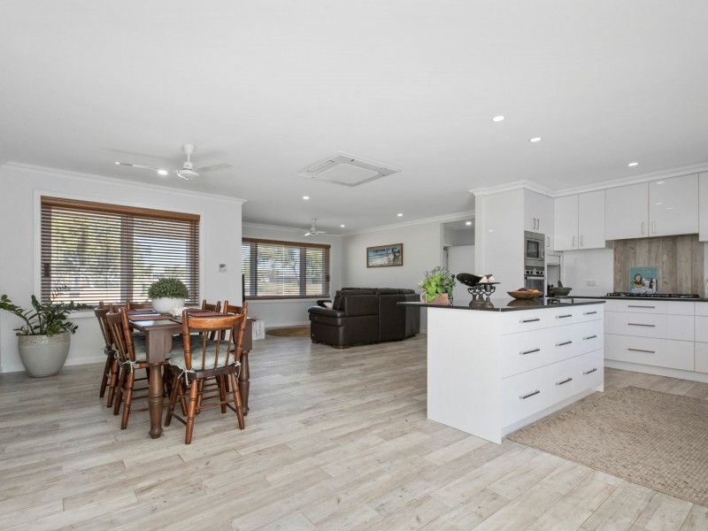 1 Shakespeare Street, Bulgarra WA 6714