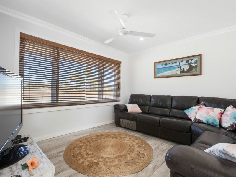 1 Shakespeare Street, Bulgarra WA 6714