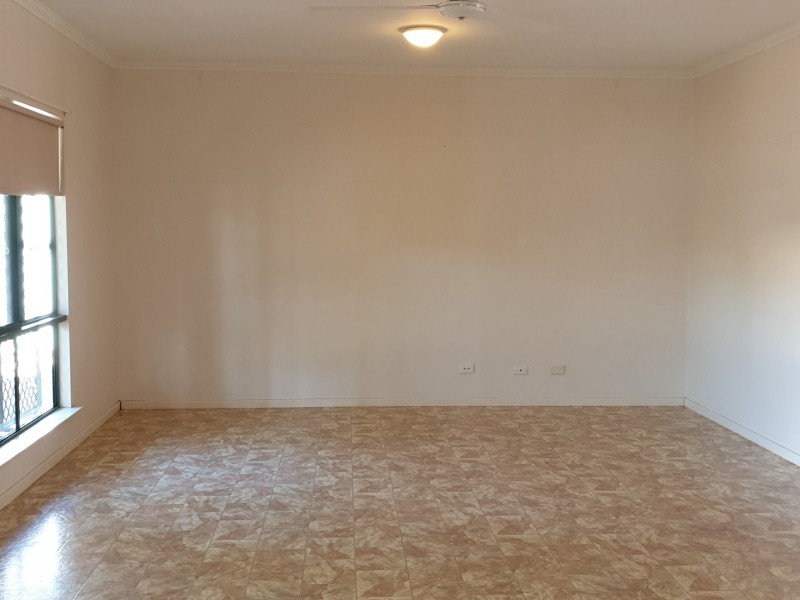 2 Mcwhirter Way, Baynton WA 6714