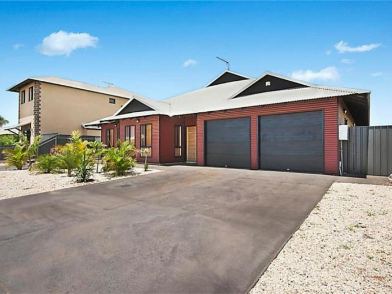17 Yirrawari Street, Baynton WA 6714