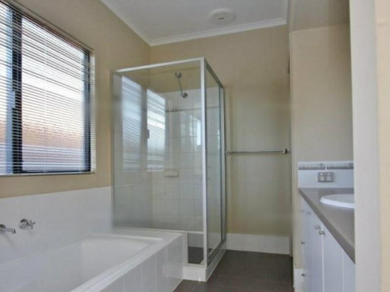 22 Yirrawari Street, Baynton WA 6714