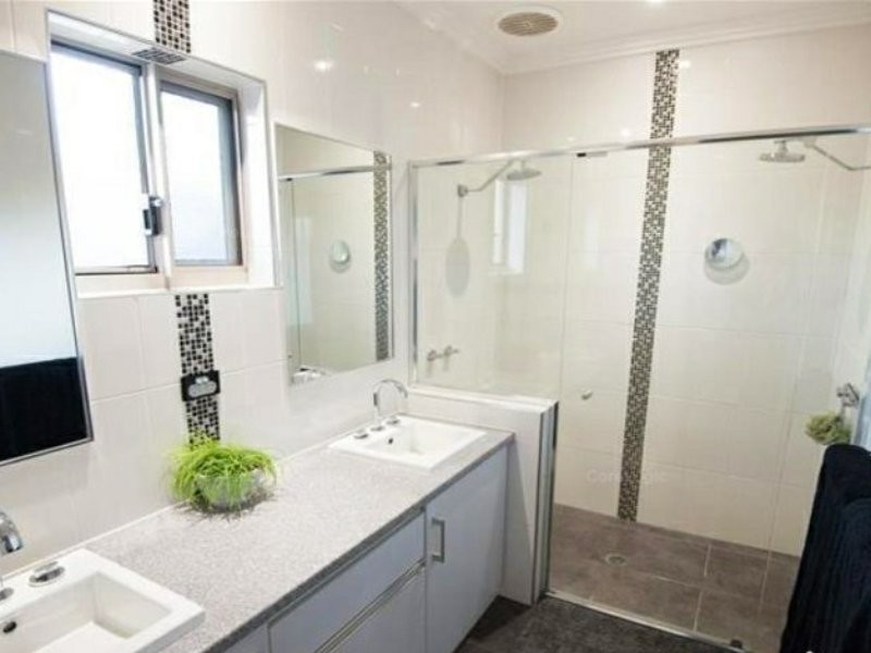 13 Nyumari Street, Baynton WA 6714