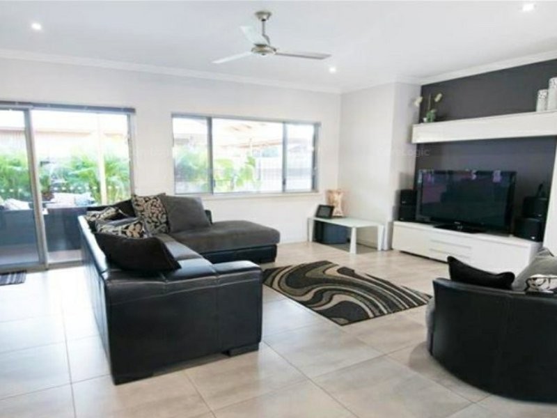 13 Nyumari Street, Baynton WA 6714