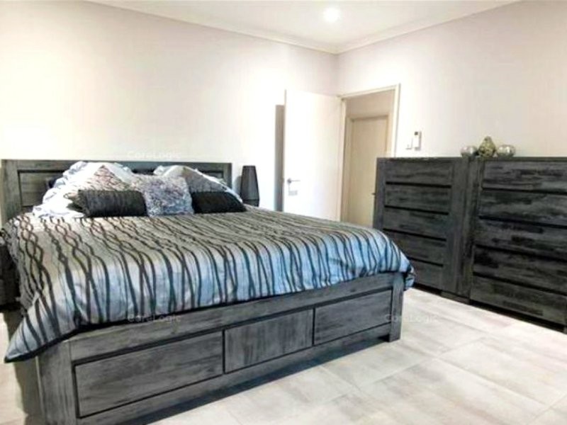 13 Nyumari Street, Baynton WA 6714