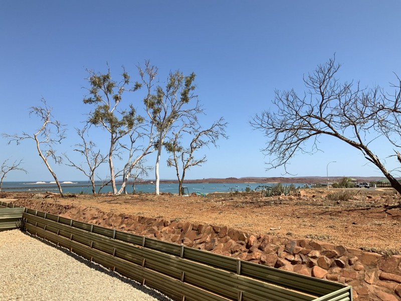 2/105 Hill Road, Dampier WA 6713