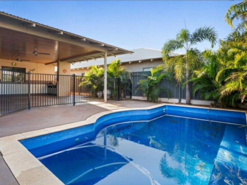 15 Ganbarr Street, Baynton WA 6714