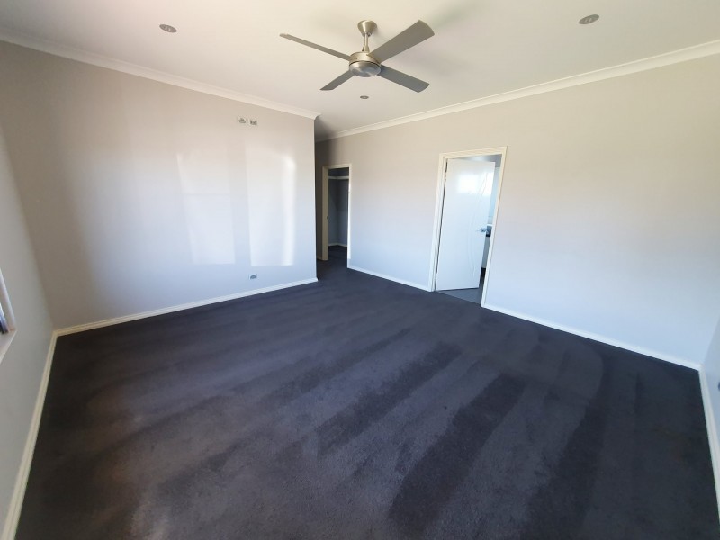 15 Ganbarr Street, Baynton WA 6714