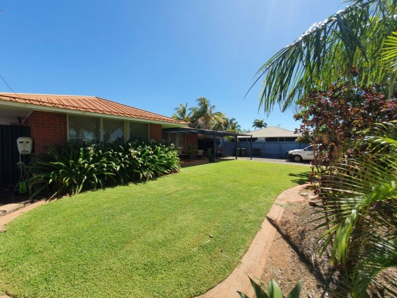 3 Warburton Cres, Dampier WA 6713