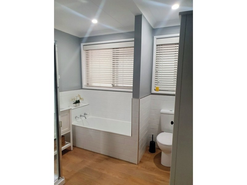 3 Warburton Cres, Dampier WA 6713