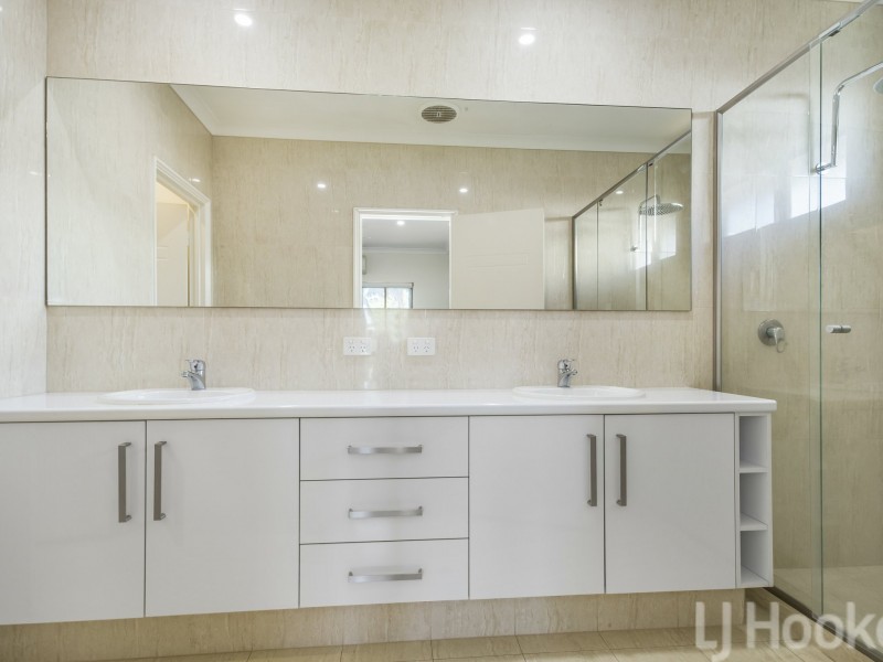 15 Baynton Drive, Baynton WA 6714