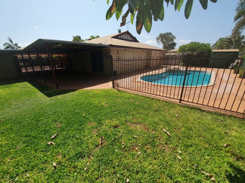 60 Campbell Cres, Baynton WA 6714