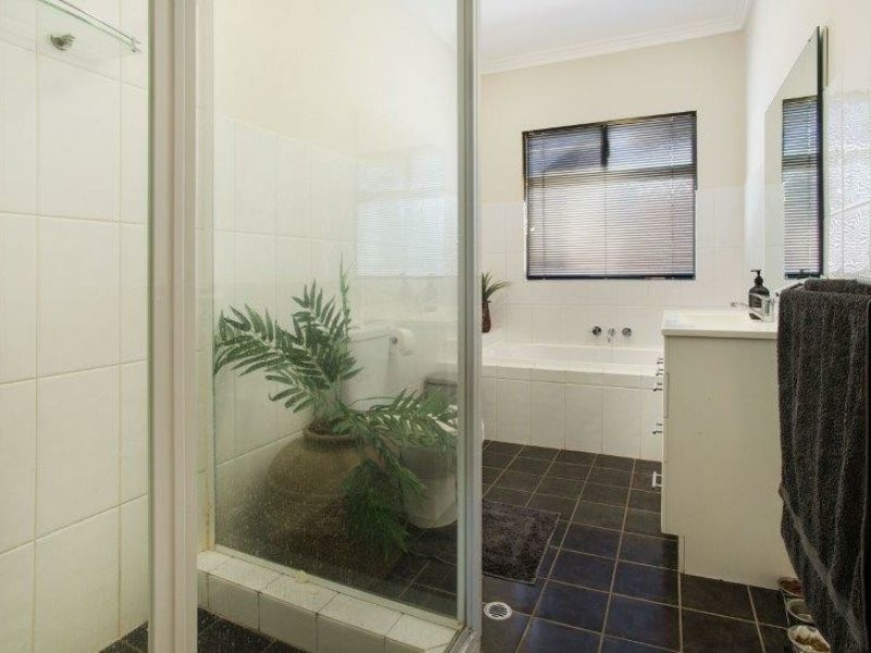 60 Brolga Meander, Nickol WA 6714