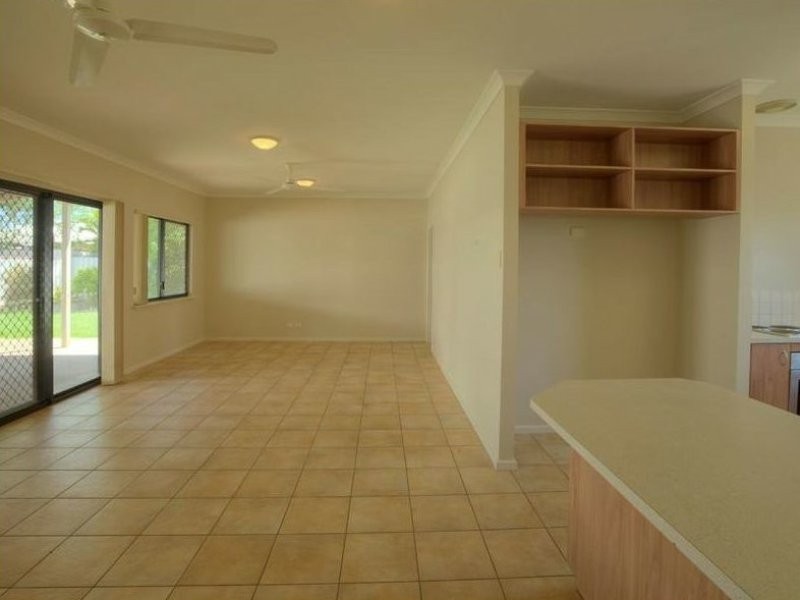 55 Koolinda Parade, Baynton WA 6714