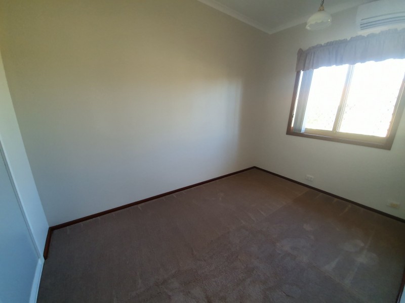 15 Campbell Crescent, Baynton WA 6714