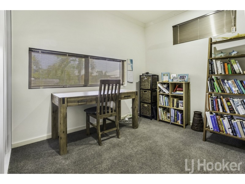 39 Bettong Bend, Baynton WA 6714