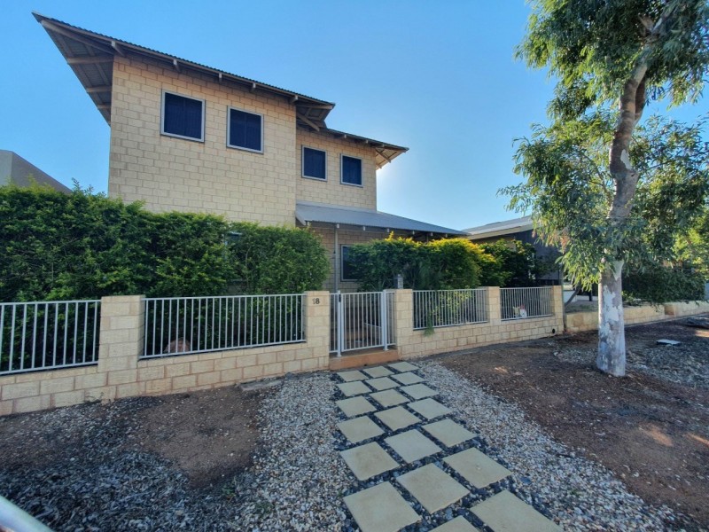 18 Euro Boulevard, Baynton WA 6714