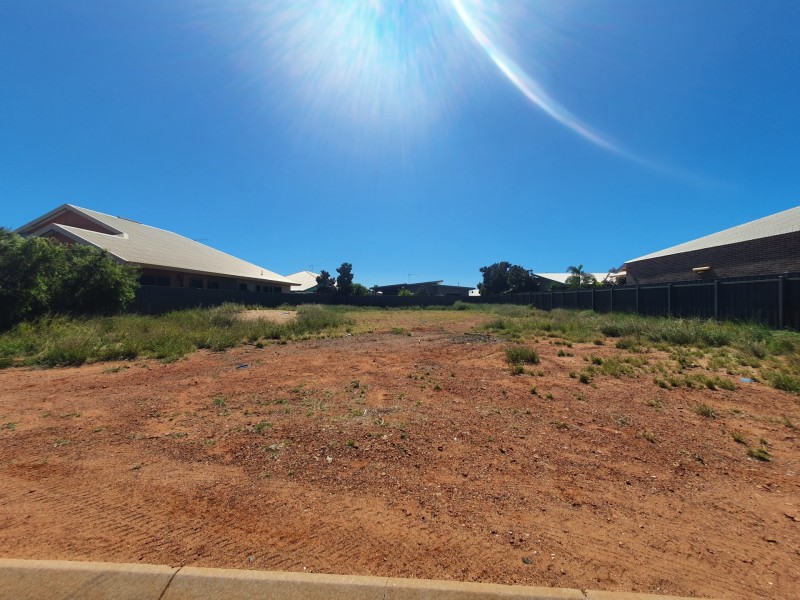 17 Jankurna Street, Baynton WA 6714