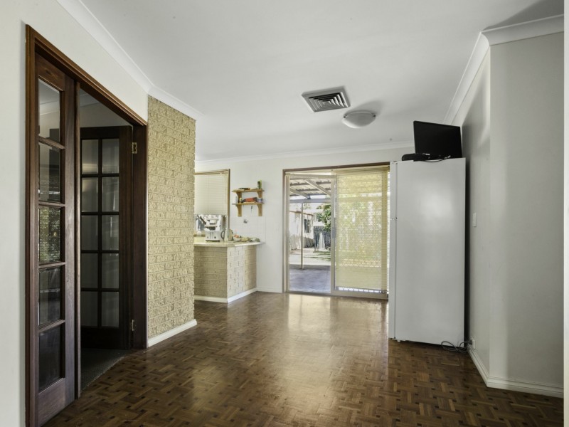 14 Lockyer Crescent, Dampier WA 6713