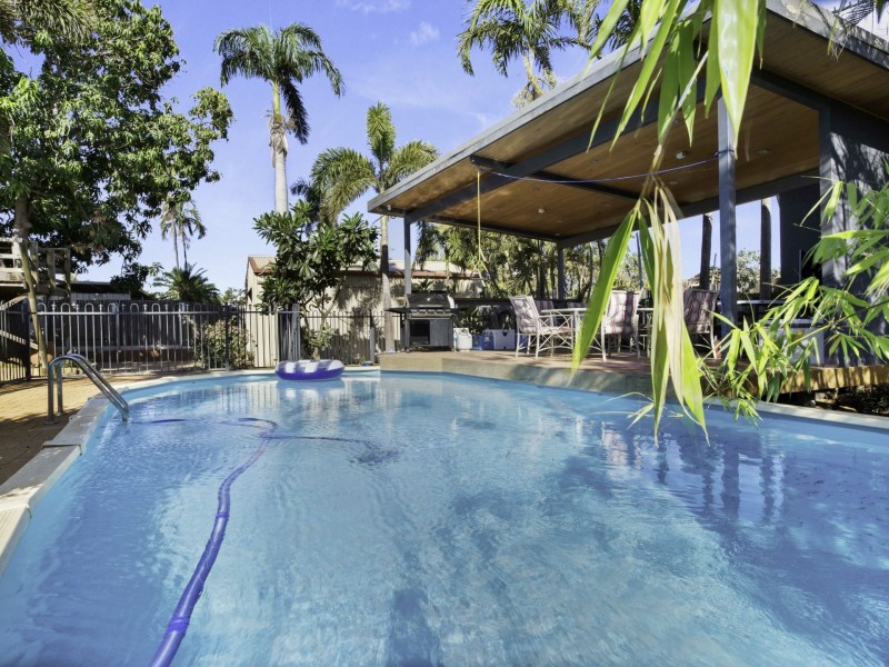 14 Lockyer Crescent, Dampier WA 6713