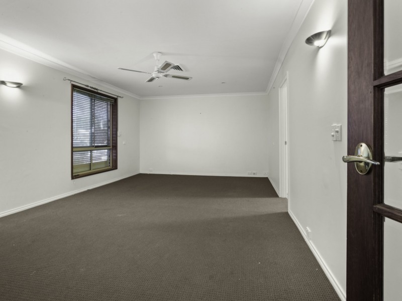 14 Lockyer Crescent, Dampier WA 6713