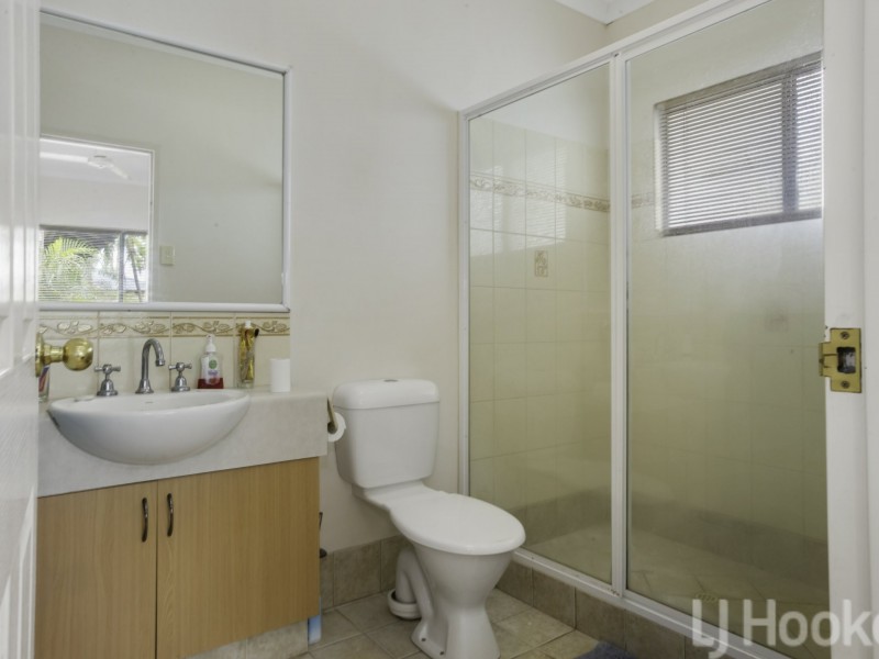 8 Koolinda Parade, Baynton WA 6714