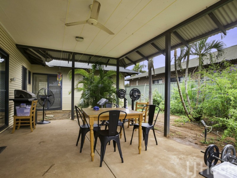 8 Koolinda Parade, Baynton WA 6714