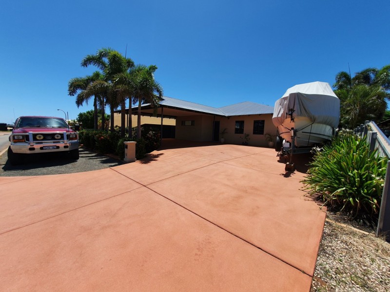 18 Ridge Elbow, Nickol WA 6714