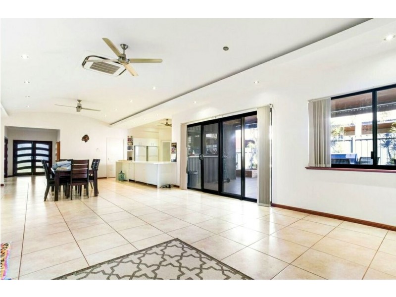 44 Bettong Bend, Baynton WA 6714