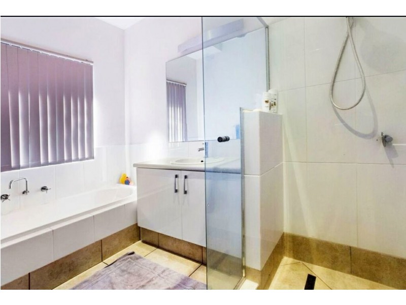 44 Bettong Bend, Baynton WA 6714