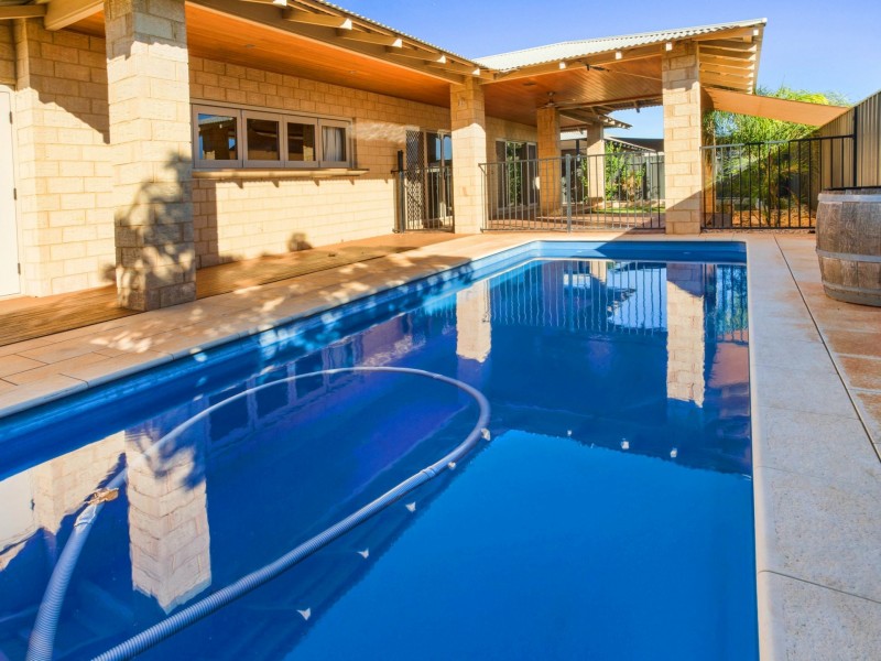 7 Brushtail St, Baynton WA 6714