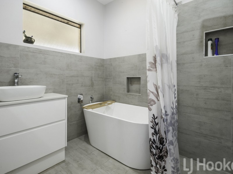 2 Middleton Way, Nickol WA 6714