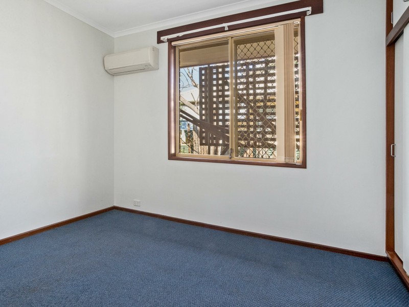 6 Watts Place, Baynton WA 6714