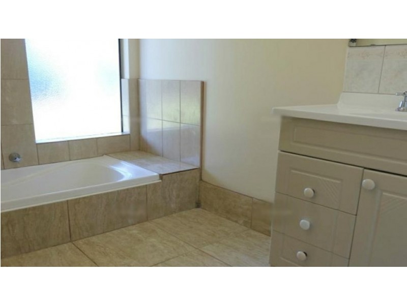 20 Baynton Drive, Baynton WA 6714