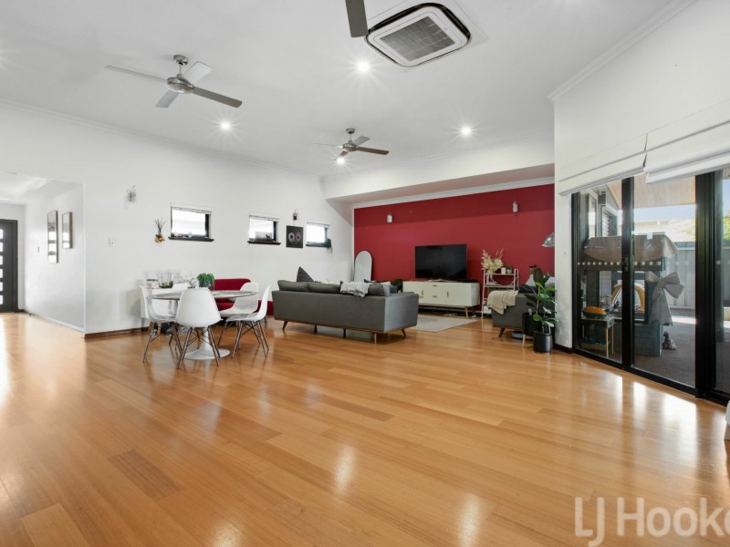 4 Warrida Street, Baynton WA 6714