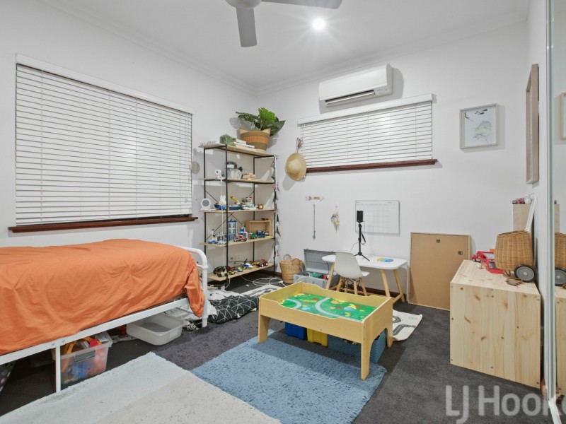 4 Warrida Street, Baynton WA 6714