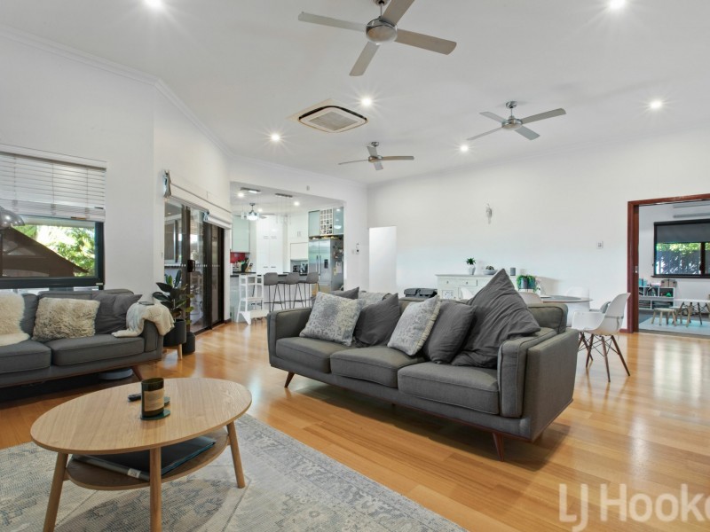 4 Warrida Street, Baynton WA 6714