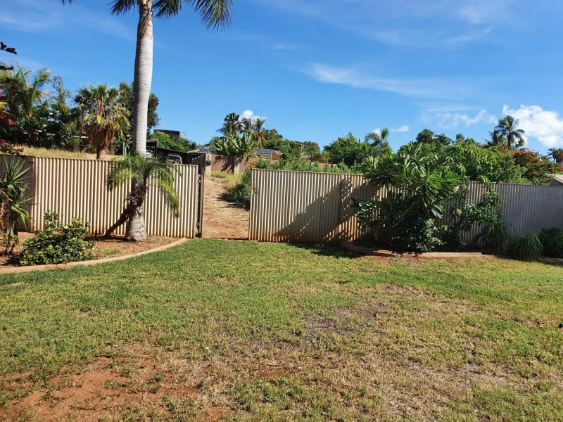 18 Ashburton Crescent, Dampier WA 6713