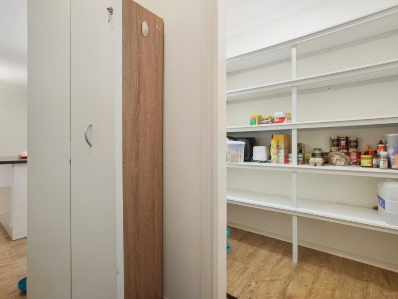 4 Watts Place, Baynton WA 6714