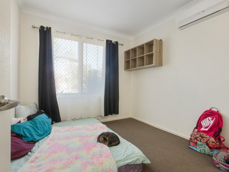 4 Watts Place, Baynton WA 6714