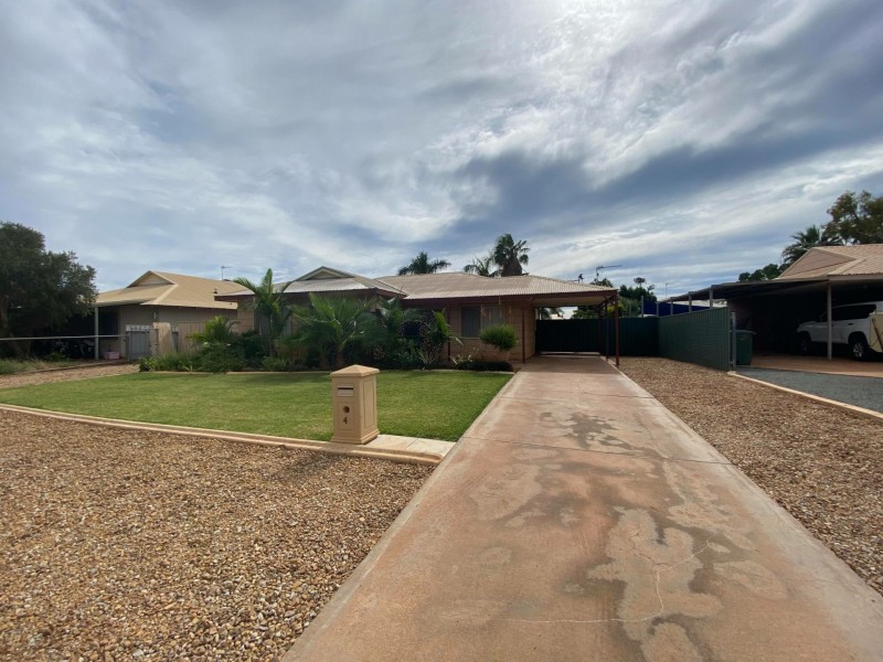 4 Watts Place, Baynton WA 6714