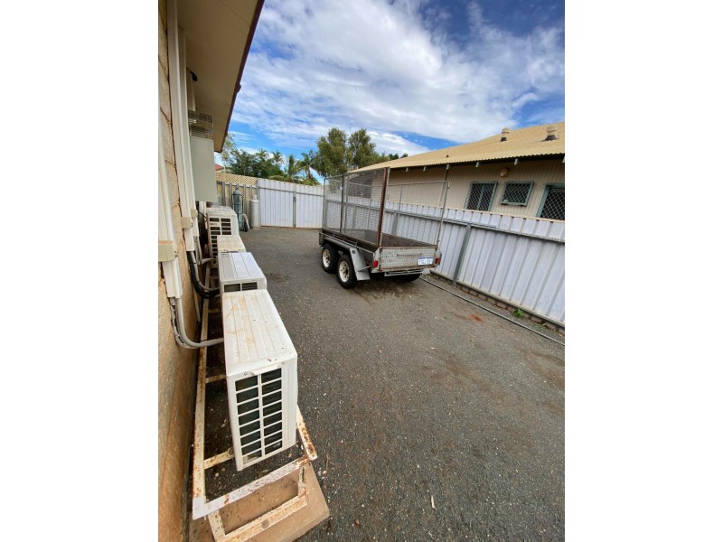 4 Watts Place, Baynton WA 6714