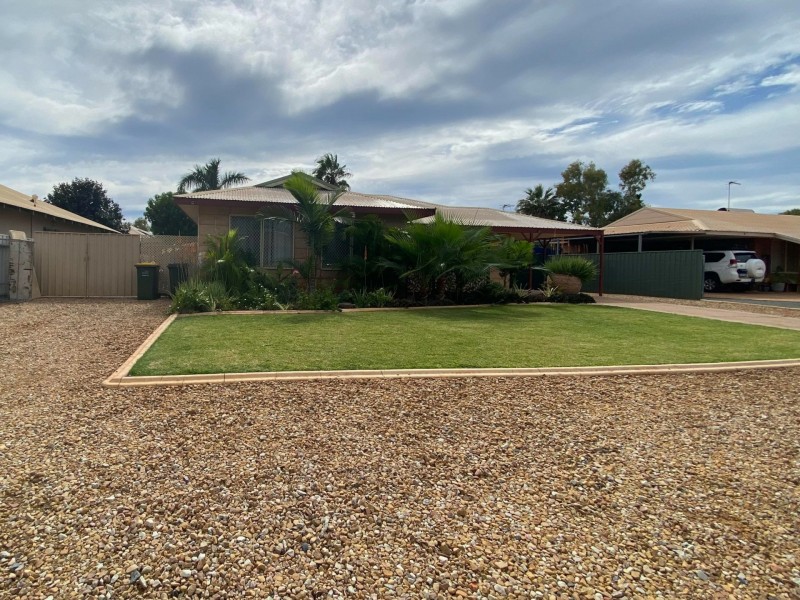 4 Watts Place, Baynton WA 6714