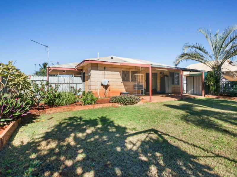4 Watts Place, Baynton WA 6714