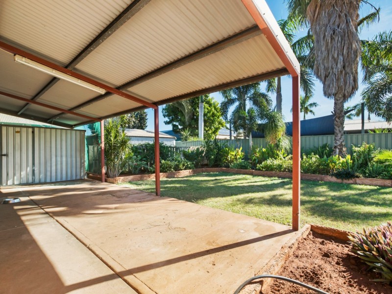 4 Watts Place, Baynton WA 6714