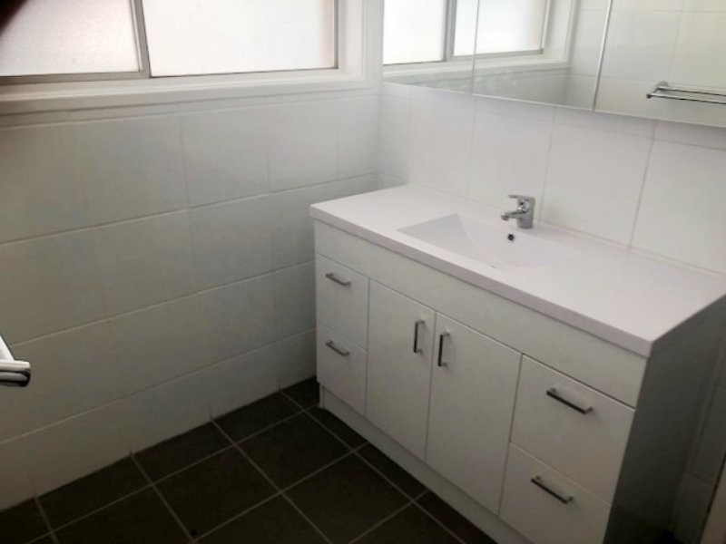 68 Tamarind Street, Tom Price WA 6751