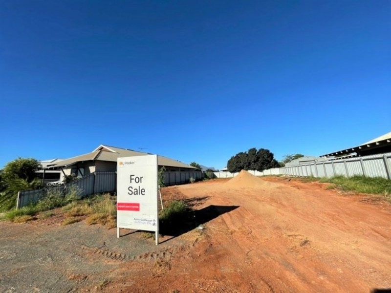 8 Walker Close, Millars Well WA 6714