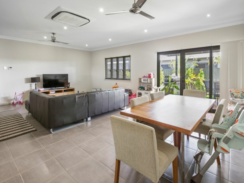 17 Nyamina Road, Baynton WA 6714