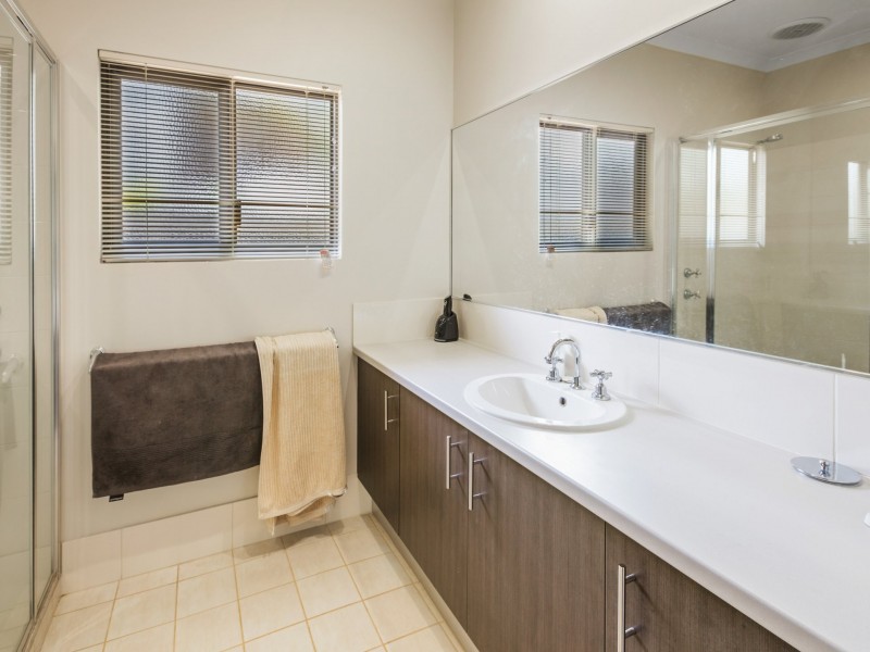 17 Nyamina Road, Baynton WA 6714